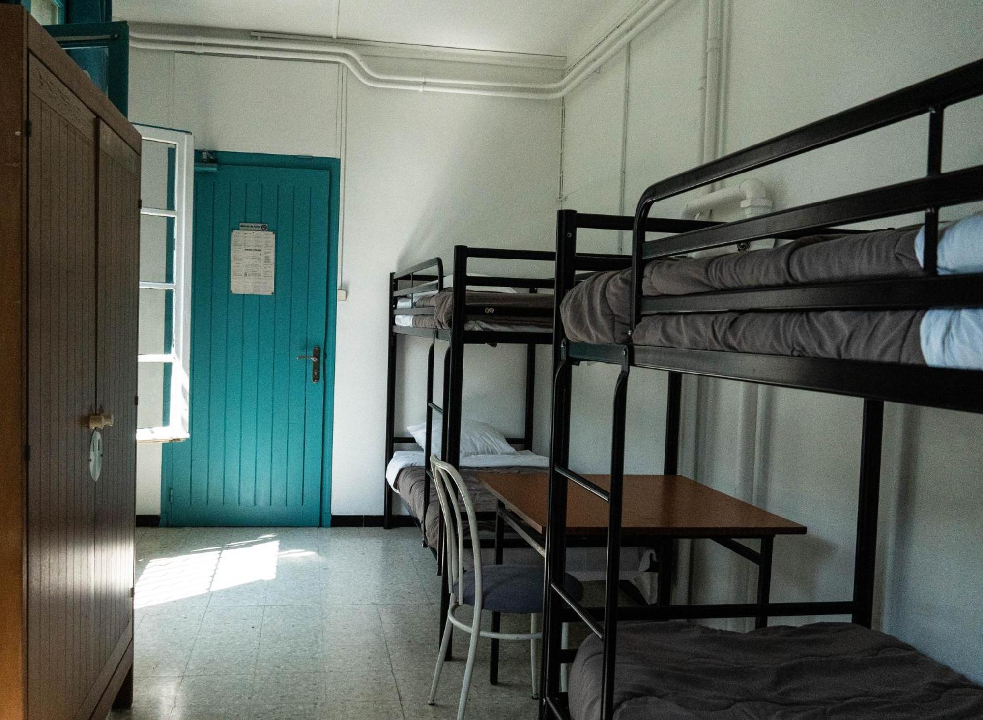 Auberge De Jeunesse Hi Αρλ Εξωτερικό φωτογραφία
