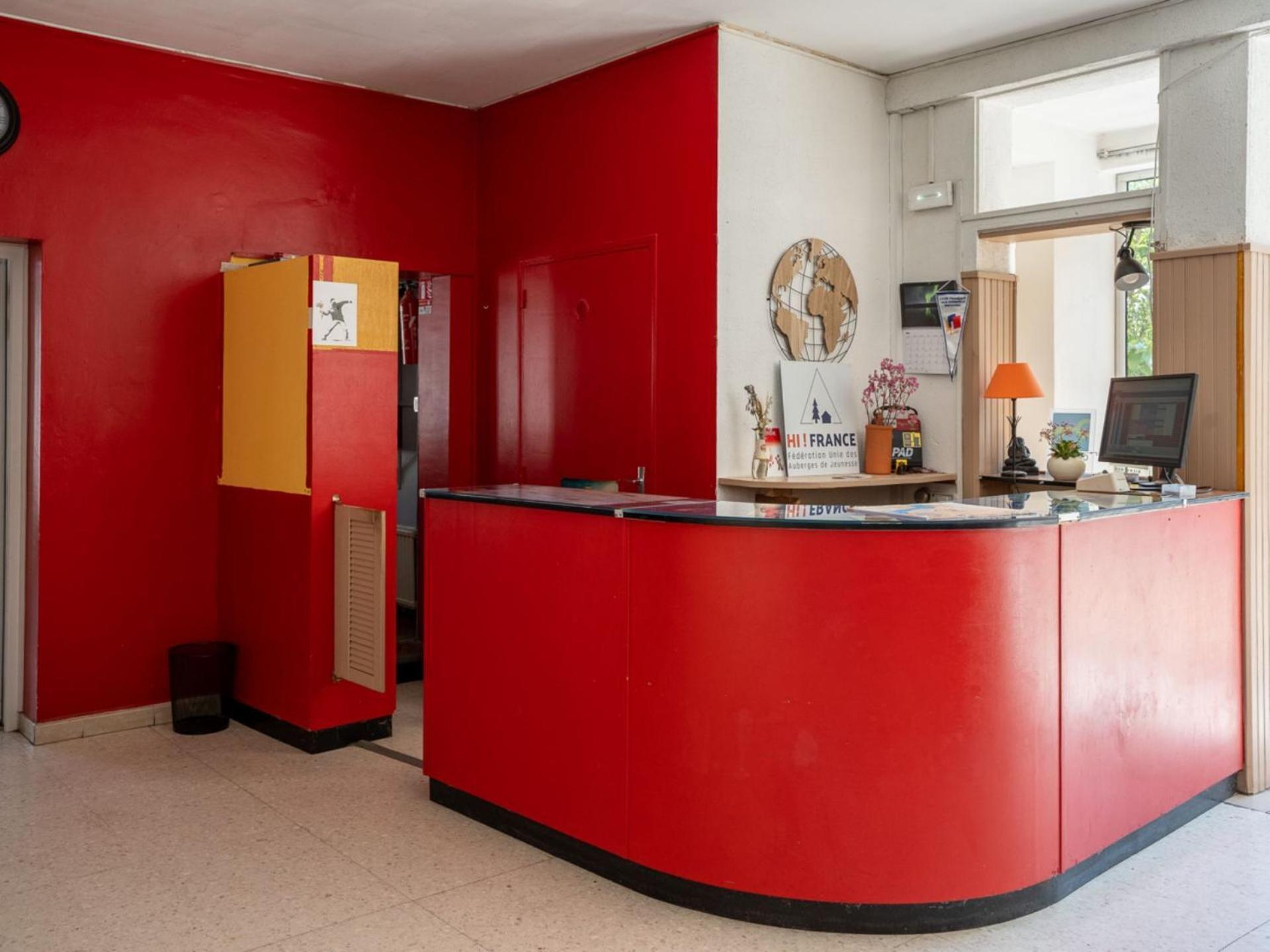 Auberge De Jeunesse Hi Αρλ Εξωτερικό φωτογραφία
